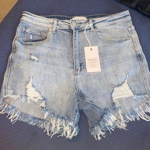 Risen Shorts NWT 💙